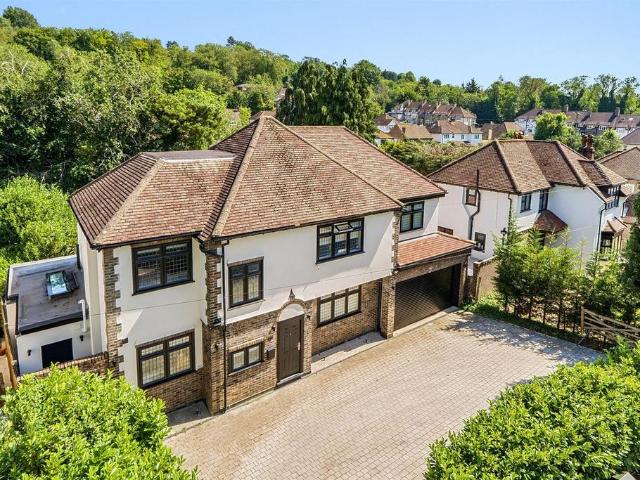 House for sale in Red Hill, Surrey