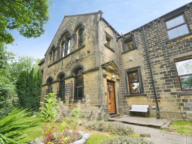 House for sale in Thurlstone, South Yorkshire