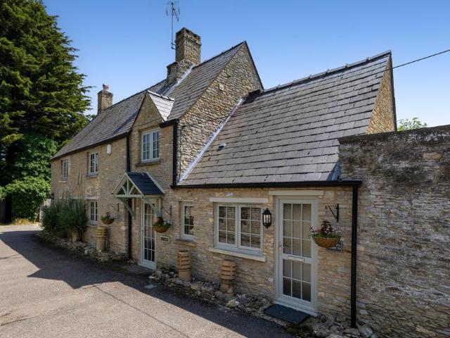 House for sale in Evershot, Oxfordshire