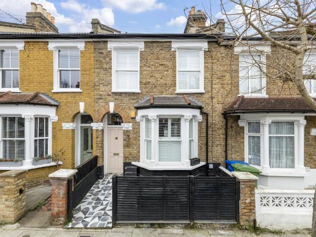 House for sale in East Dulwich, Greater London