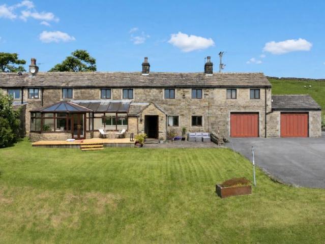 House for sale in Ickornshaw, North Yorkshire