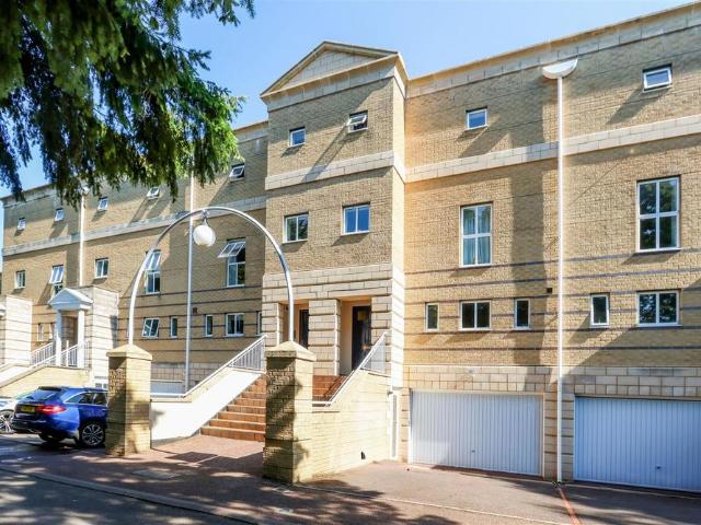 House for sale in Branksome Chine, Branksome Park
