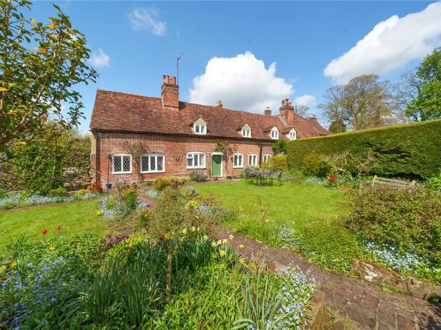 House for sale in Batchworth, Hertfordshire