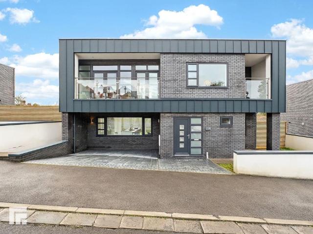 House for sale in The Knap, Barry