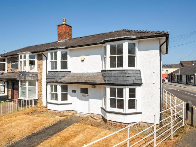 House for sale in Rhosywaun, Chirk