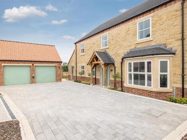 House for sale in Scagglethorpe, North Yorkshire