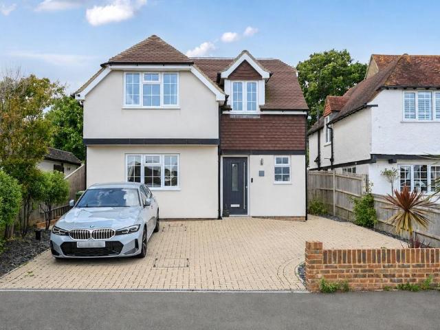 House for sale in Cooden, Heathlands