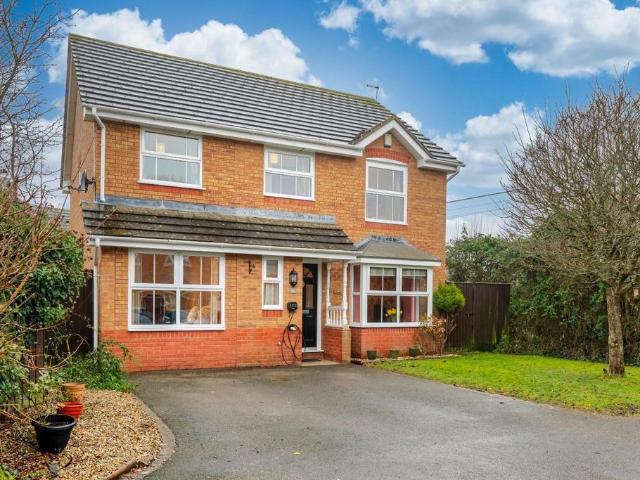 House for sale in Yatton, North Somerset
