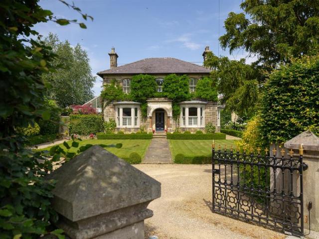 House for sale in Dacre Banks