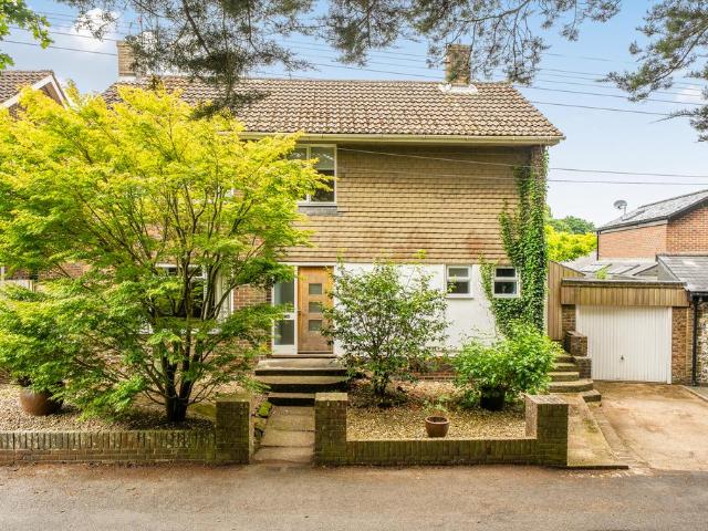House for sale in Perryfields, West Sussex