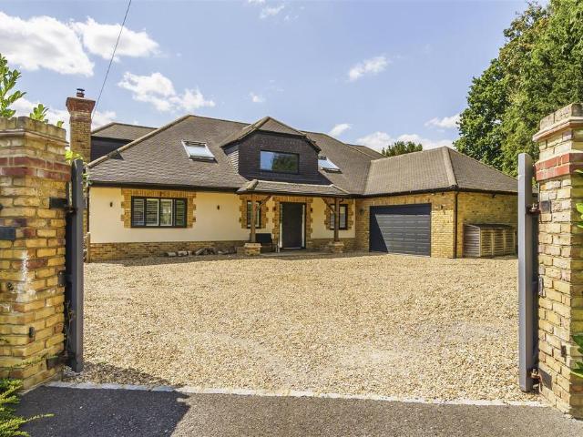 House for sale in Red Hill, Surrey