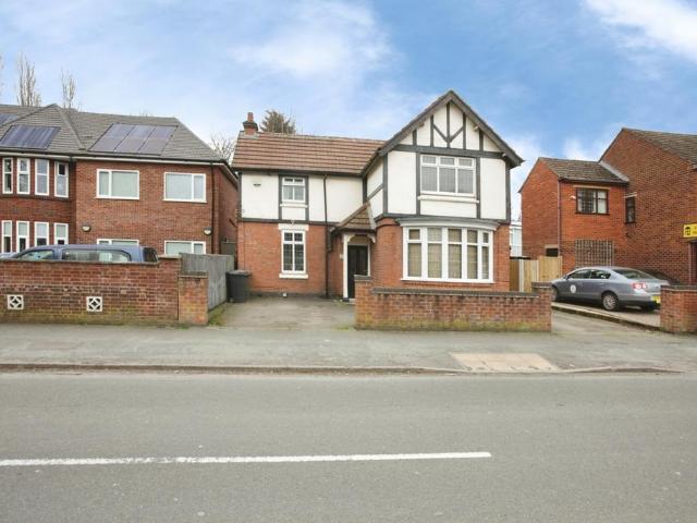 House for sale in Bedworth Heath, Camp Hill