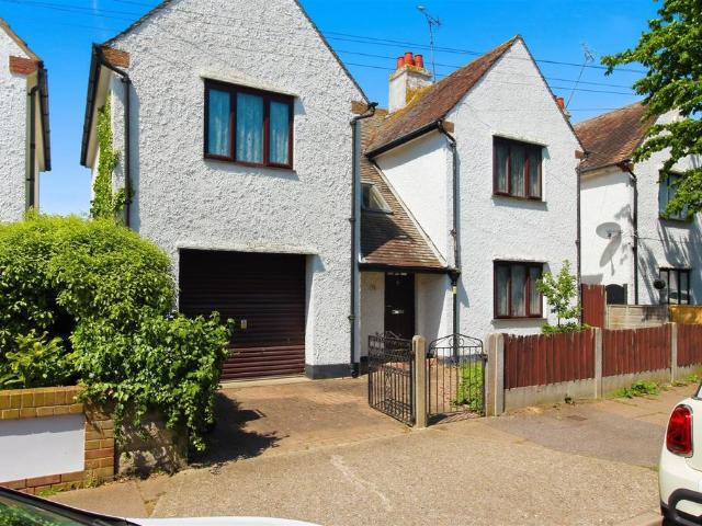 House for sale in Eddington, The Bridge