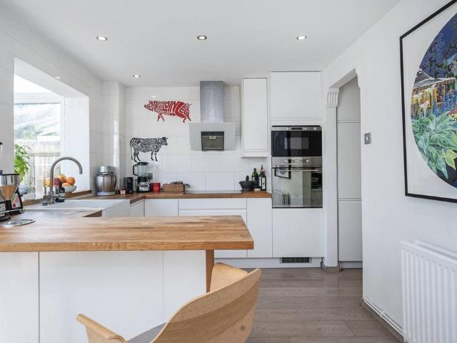 House for sale in Homerton, Greater London
