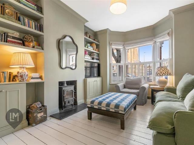 House for sale in Earlsfield, Greater London