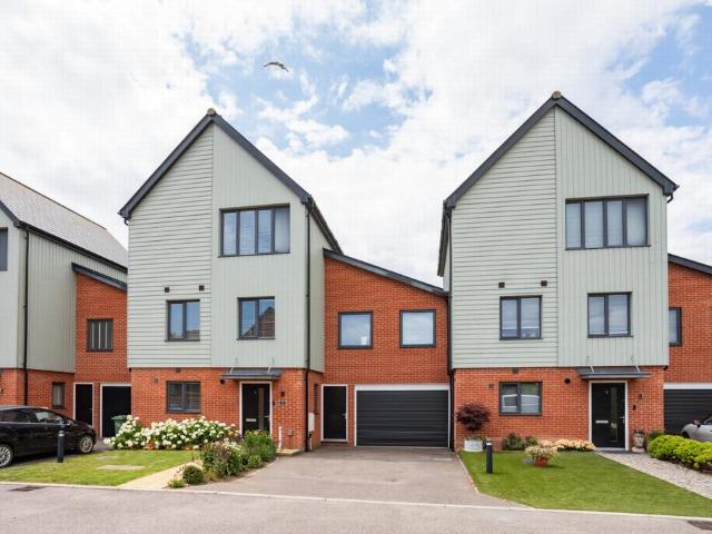 House for sale in Folkestone
