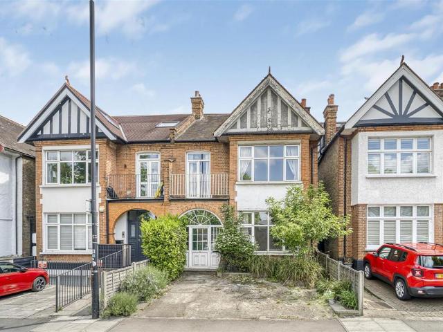 House for sale in Roehampton, Greater London