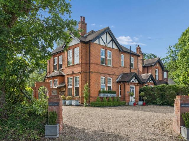 House for sale in Heronsgate, Batchworth