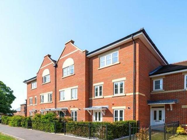 House for sale in Aldershot, Hampshire
