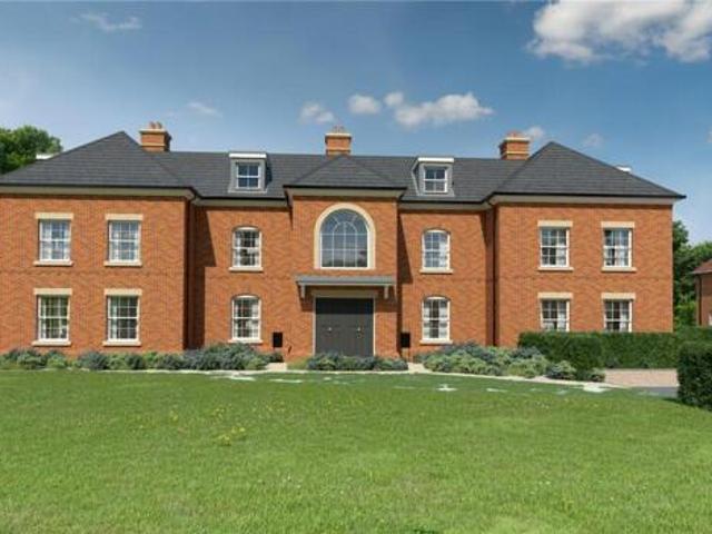 House for sale in Ascot