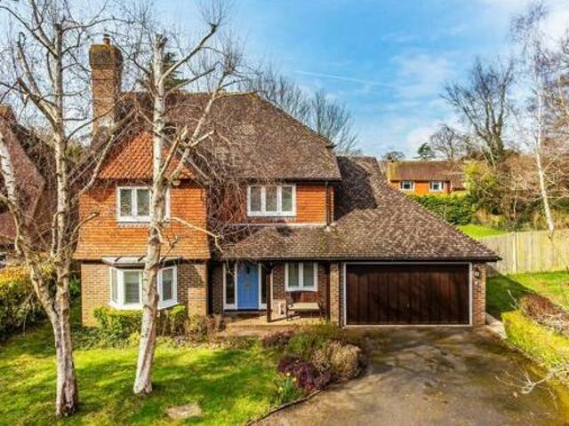 House for sale in Pachesham Park, Surrey