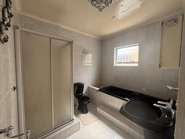 House for sale in Mohlakeng, Gauteng