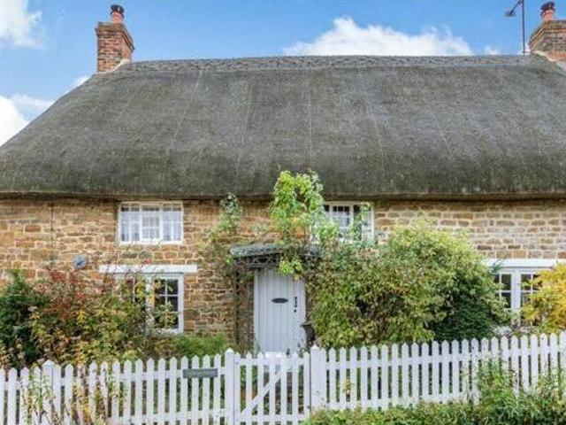 House for sale in Evershot, Oxfordshire