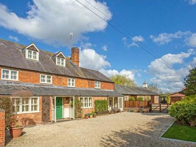 House for sale in Evershot, Oxfordshire