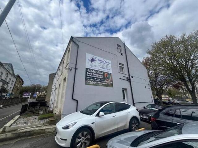 House for sale in Highfields, Huddersfield