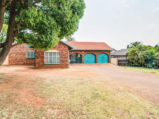 House for sale in Birchleigh North, Ekurhuleni