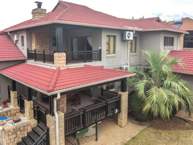 House for sale in Ifafi, Hartbeespoort Dam Nature Reserve