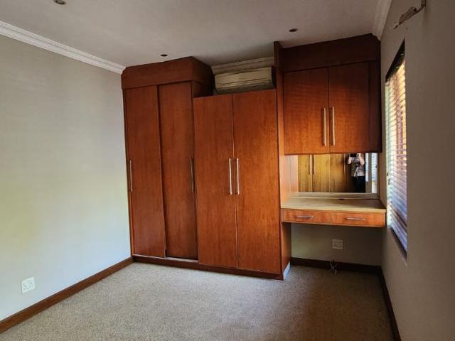 House for sale in Ifafi, Hartbeespoort Dam Nature Reserve