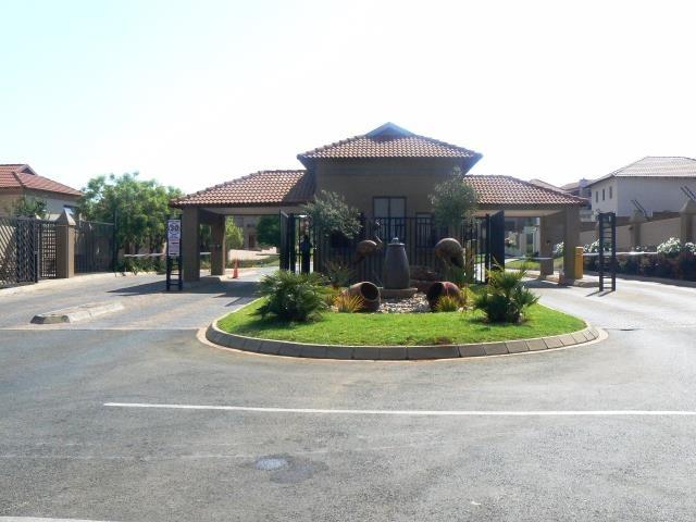 House for sale in Ifafi, Hartbeespoort Dam Nature Reserve