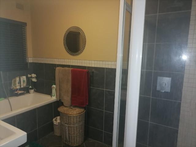House for sale in Seaview, Kwazulu-natal