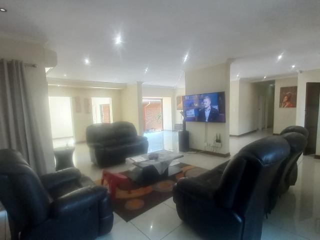 House for sale in Brackenhurst, Ekurhuleni