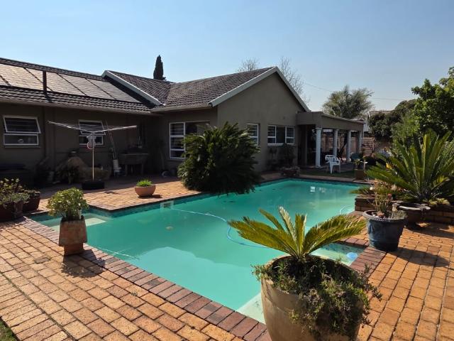 House for sale in Brackenhurst, Ekurhuleni