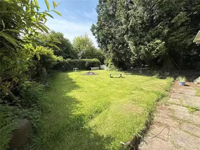 House for sale in Upcott