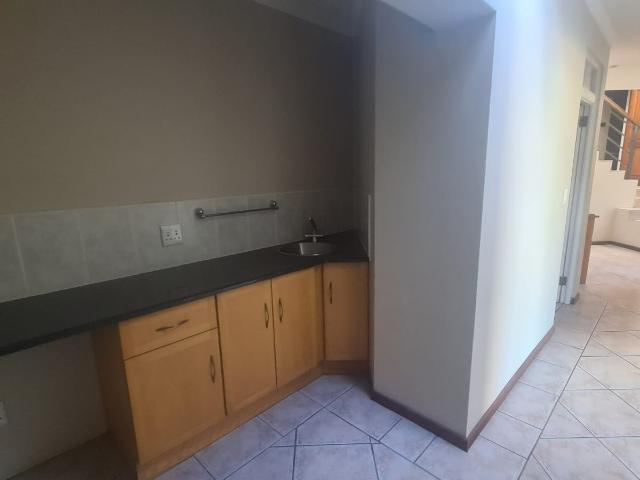 House for sale in Hartbeespoort Dam Nature Reserve, North West