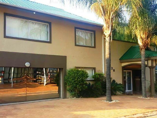 House for sale in Hartbeespoort Dam Nature Reserve, North West