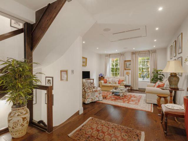 House for sale in Westminster, Greater London