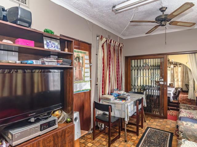 House for sale in Chatsworth, Kwazulu-natal