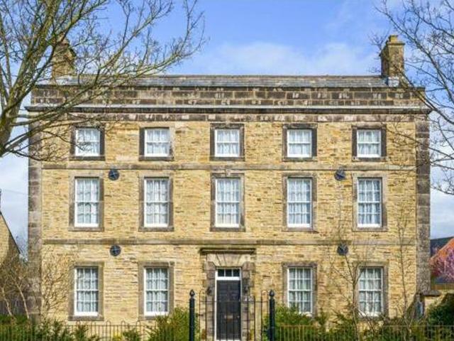 House for sale in Newbold, Loundsley Green