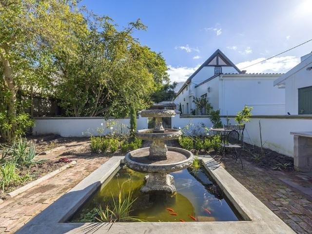 House for sale in Cape Town, Western Cape