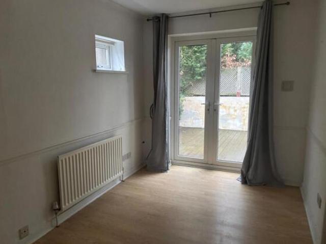 House for sale in Huddersfield, West Yorkshire