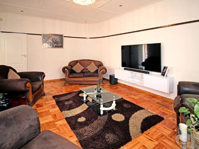 House for sale in Crosby, Johannesburg