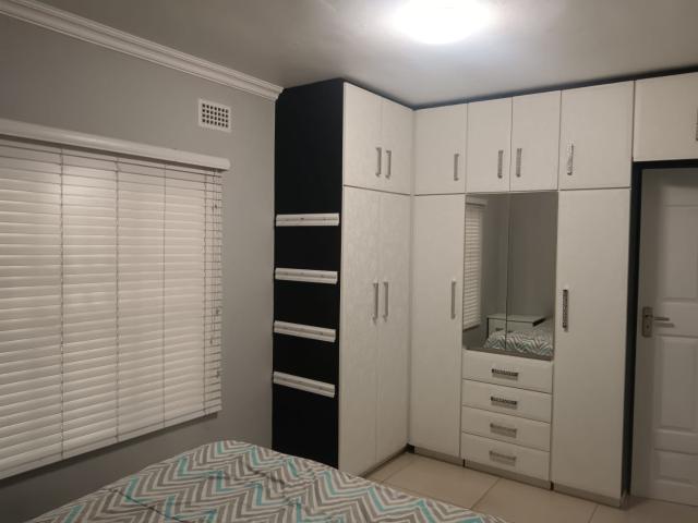 House for sale in Chatsworth, Kwazulu-natal