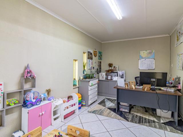 House for sale in Mohlakeng, Gauteng
