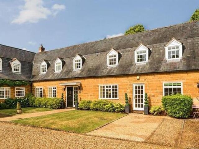 House for sale in Northampton, Northamptonshire