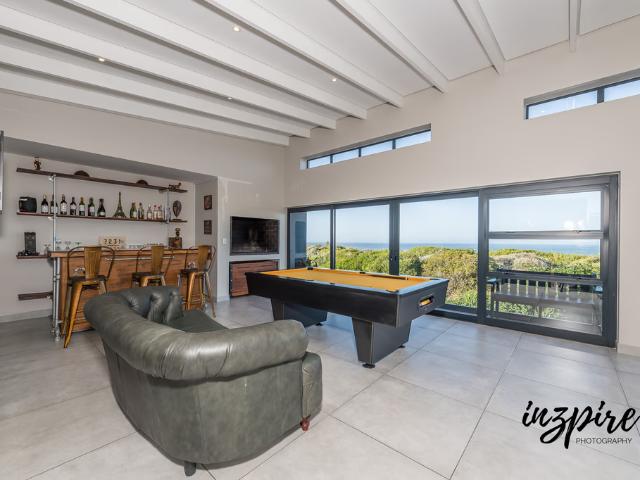 House for sale in Danabaai, Garden Route District Municipality