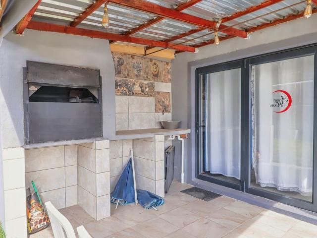 House for sale in West Coast, Riebeeck Valley